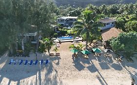 Aroa Beachside Inn